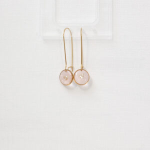 Lightweight dangling earrings
