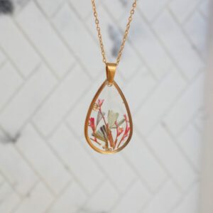 Flower pendant necklace - Blue Pendulum Jewelries Flower pendant necklace
